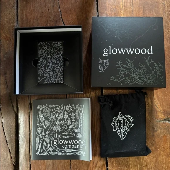 Glowwood Oracle Set Complete- Like New - Picture 2 of 7